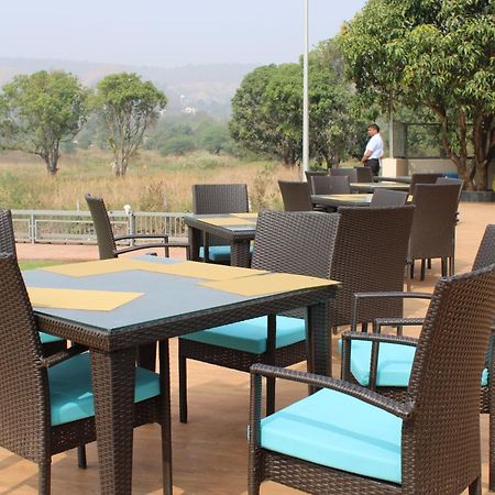 Malkhed Mango Leaf Lake Resort מראה חיצוני תמונה