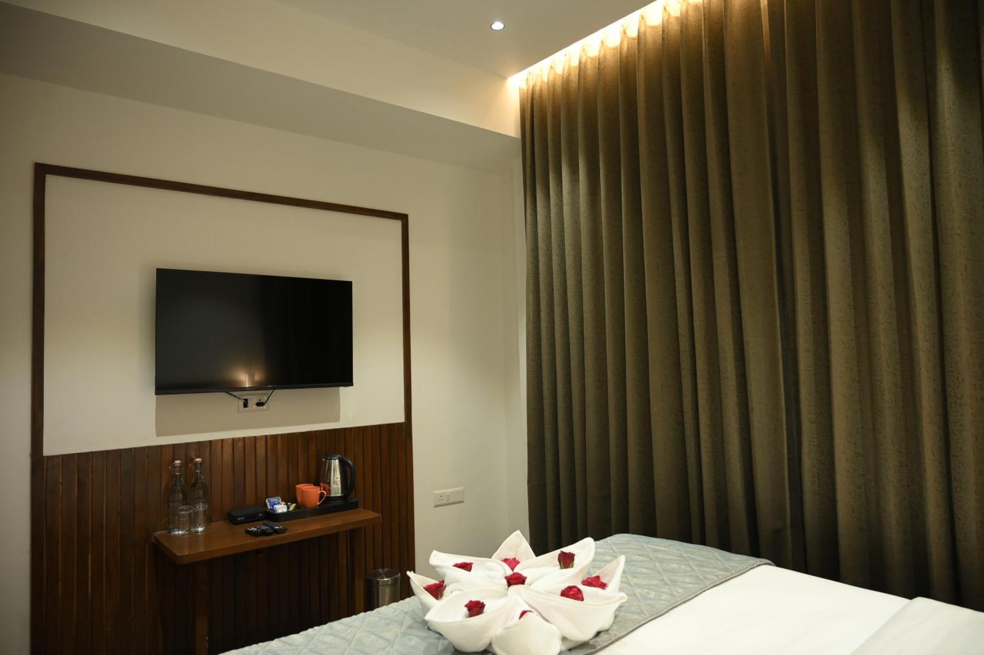 Malkhed Mango Leaf Lake Resort מראה חיצוני תמונה