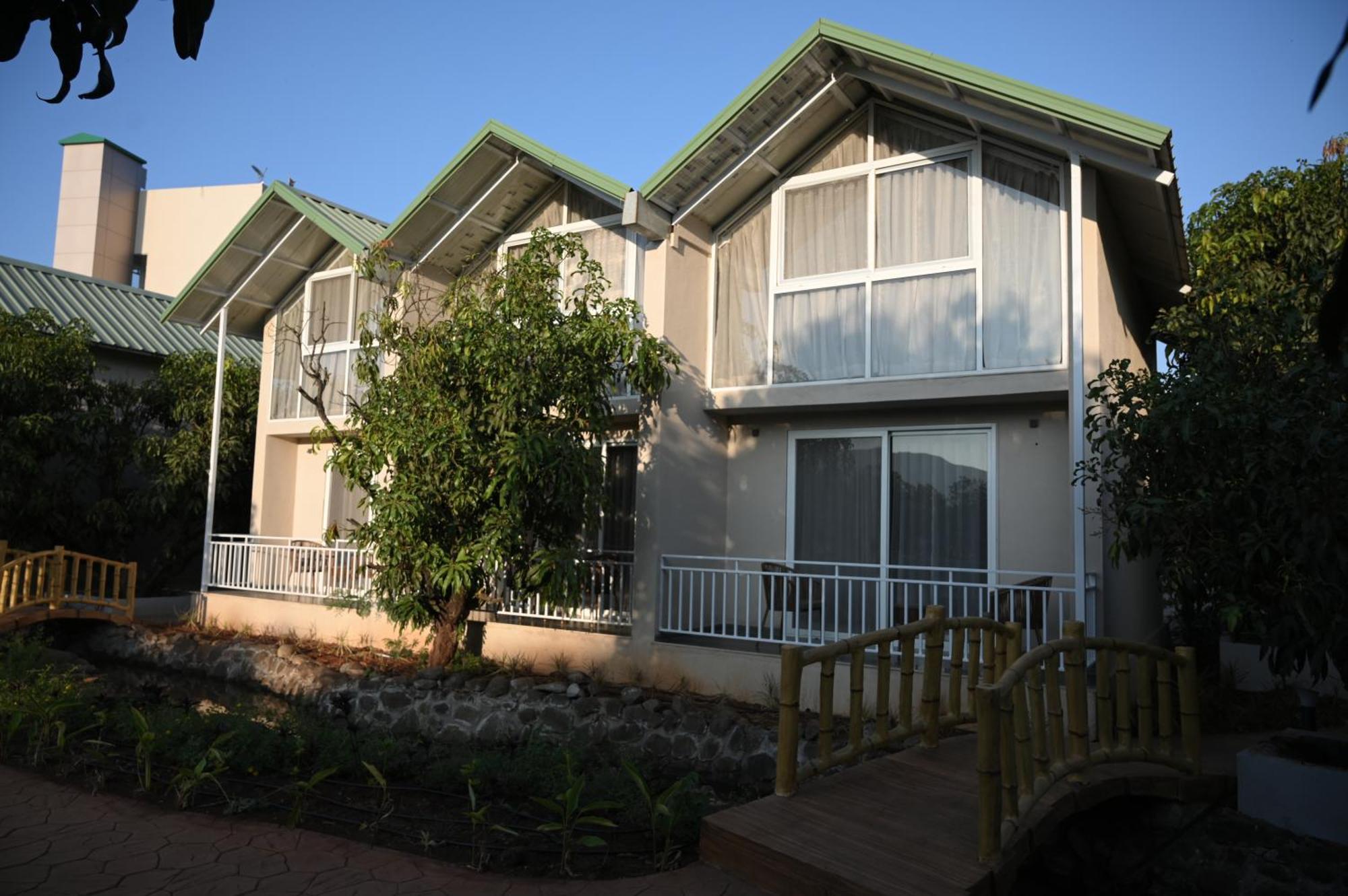 Malkhed Mango Leaf Lake Resort מראה חיצוני תמונה
