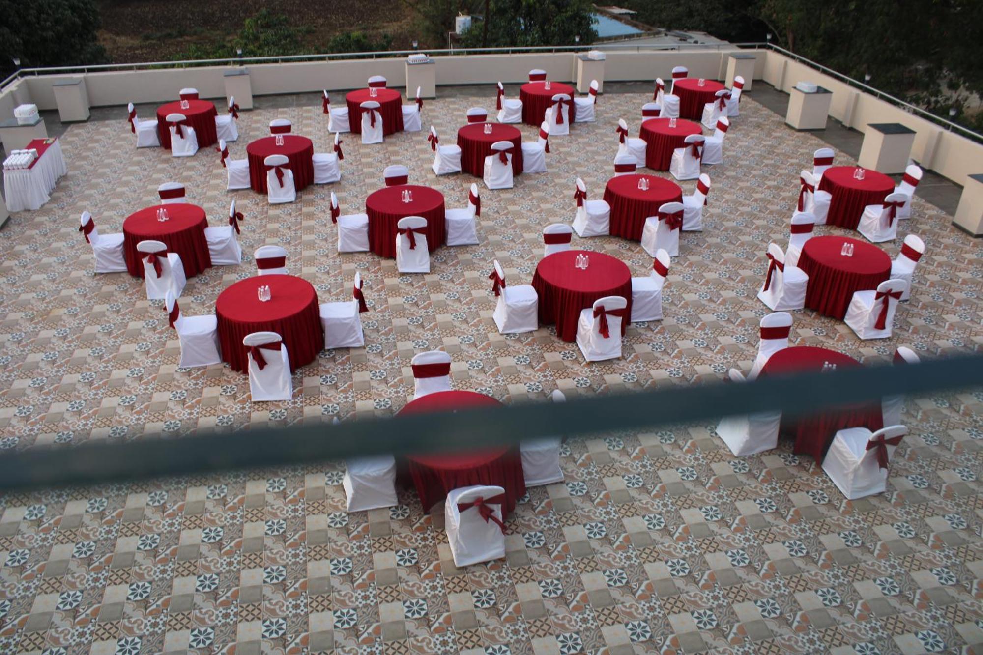 Malkhed Mango Leaf Lake Resort מראה חיצוני תמונה